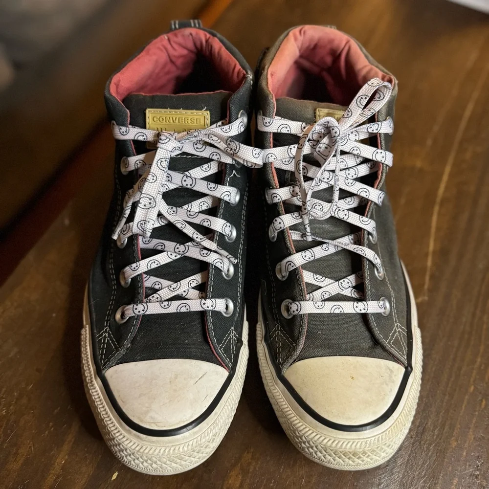 Black Converse High-Top Sneakers 7.5M with Embellishments